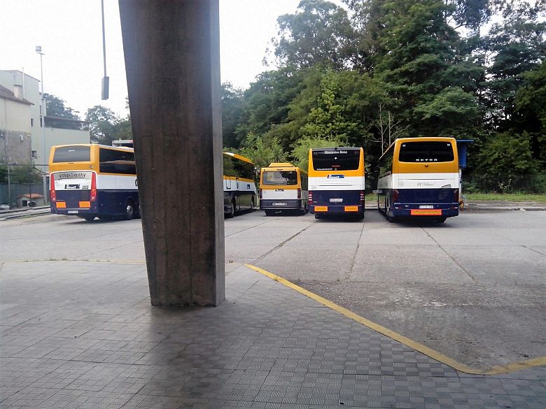 2017-06-27 FolgaAutobusesPontevedra02.jpg